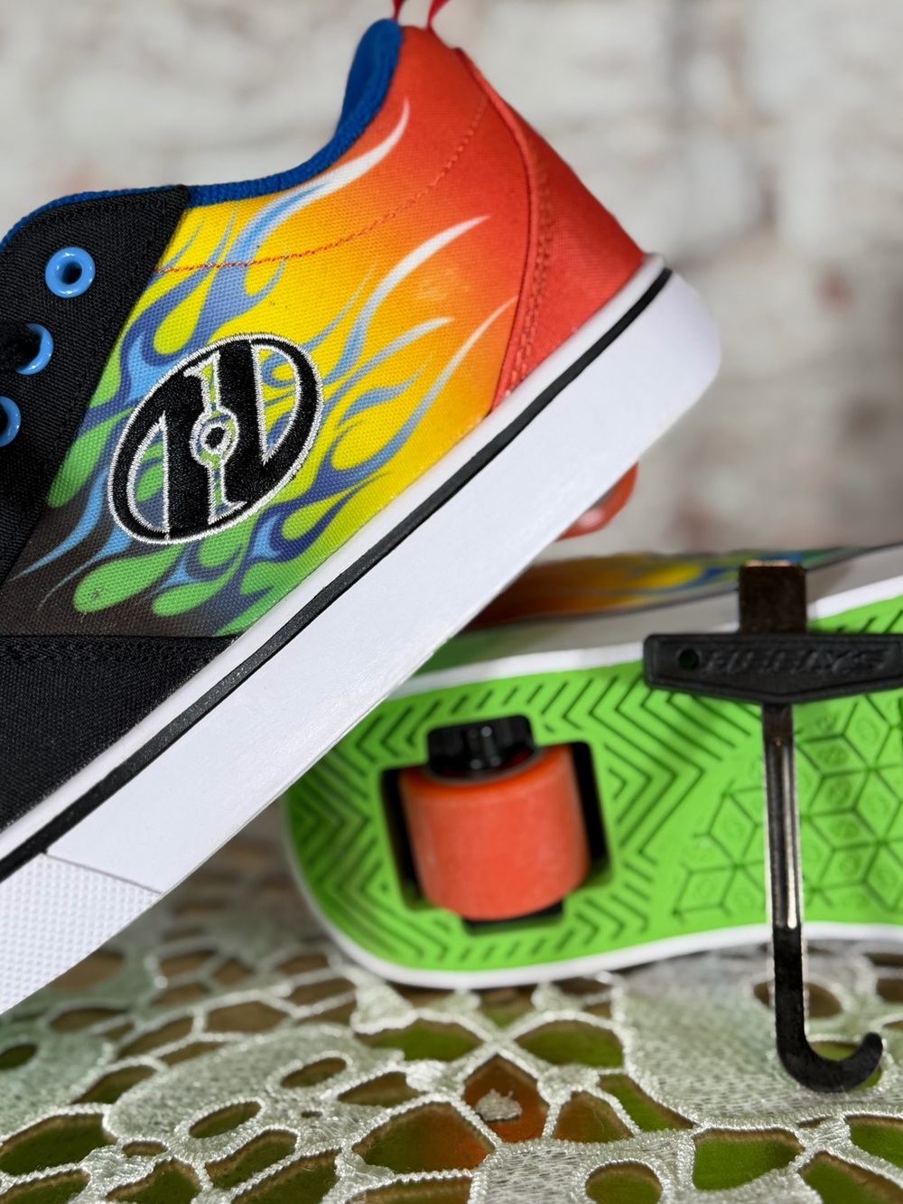 Heelys Kids Sneakers – Orange, Yellow, Green, Blue, Black Flames Size Youth 4